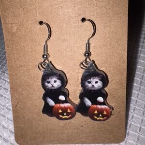 Halloween Cat In Witch Costume Acrylic Dangle Earrings Silver Tone Hardware NEW